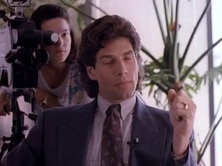 Tales From The Crypt S05E12 Half Way Horrible