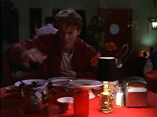 Tales From The Crypt S06E04 Operation Friendship