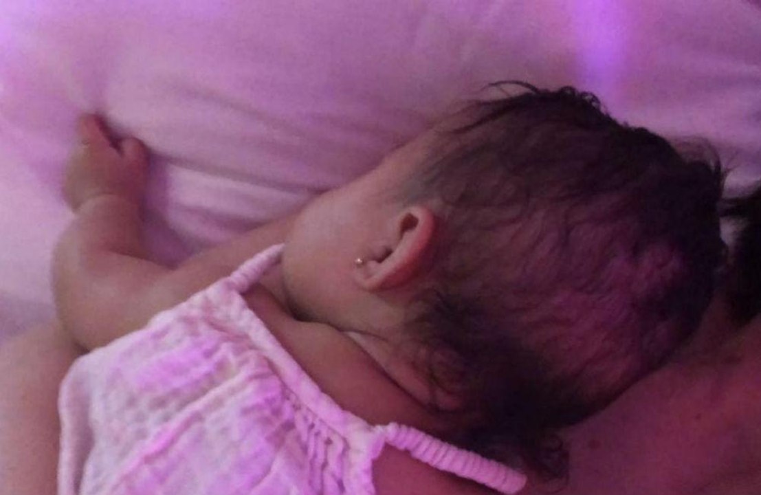 Kylie Jenner lässt Baby Stormi Ohrlöcher stechen