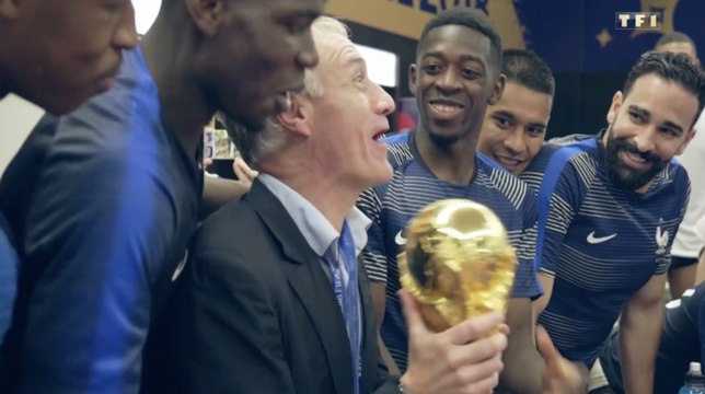 Didier Deschamps : Vous serez liés à vie par cette Coupe - ZAPPING DES BLEUS DU 18/07/2018