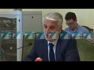 MAJKO PREZANTON PROJEKTREZOLUTEN PER DIASPOREN - News, Lajme - Kanali 9