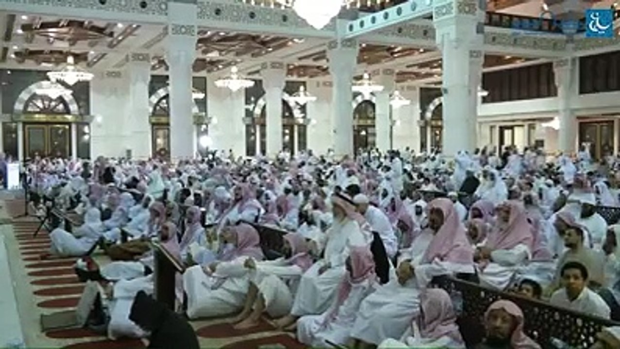 ‫أُبشّركم أن من صلى على النبي ﷺ كُتب له عشر حسنات،‬‫ومُحي عنه عشر سيئات،‬‫ورُفع عشر درجات،‬‫وصلى الله عليه عشر صلوات.‬