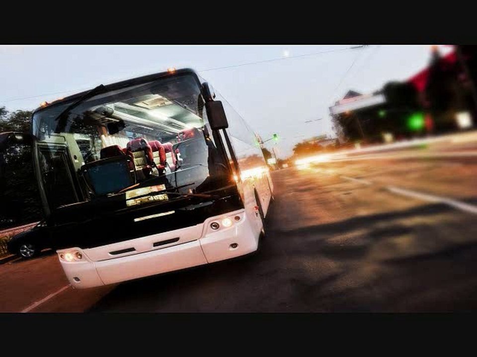 Enjoy the Finest Corporate Bus Service Beaumont with CBC Luxe Ch