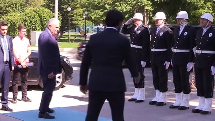 TBMM Başkanı Yıldırım, basın mensuplarına açıklamalarda bulundu - ERZİNCAN