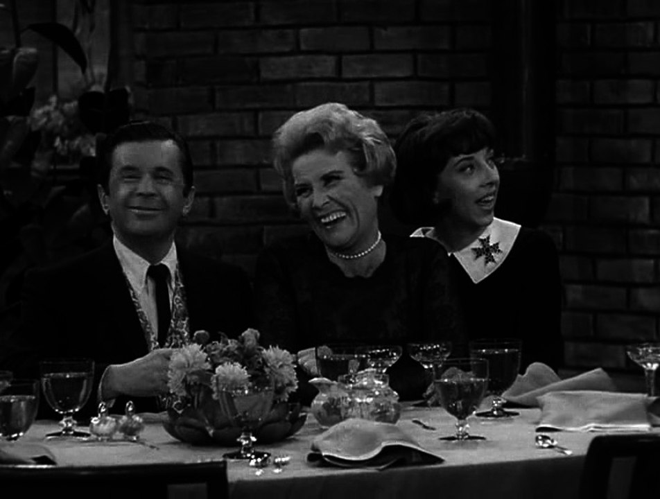 Dick van Dyke 145 - The Curse of the Petrie People