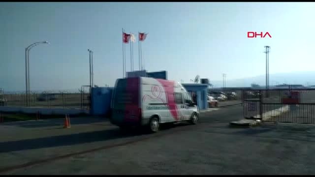 Mersin Göçmen Teknesi Battı, Kurtulanlar Taşucu Limanı'na Sevk Ediliyor -4