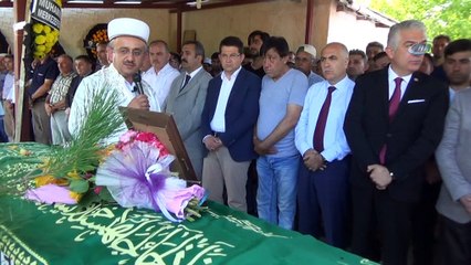 UNESCO 'yaşayan insan hazinesi' Hayri Dev son yolculuğuna uğurlandı