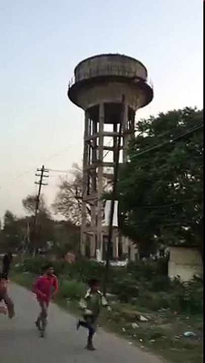 Water Tank Falling Down...!!!Live from India...!!!