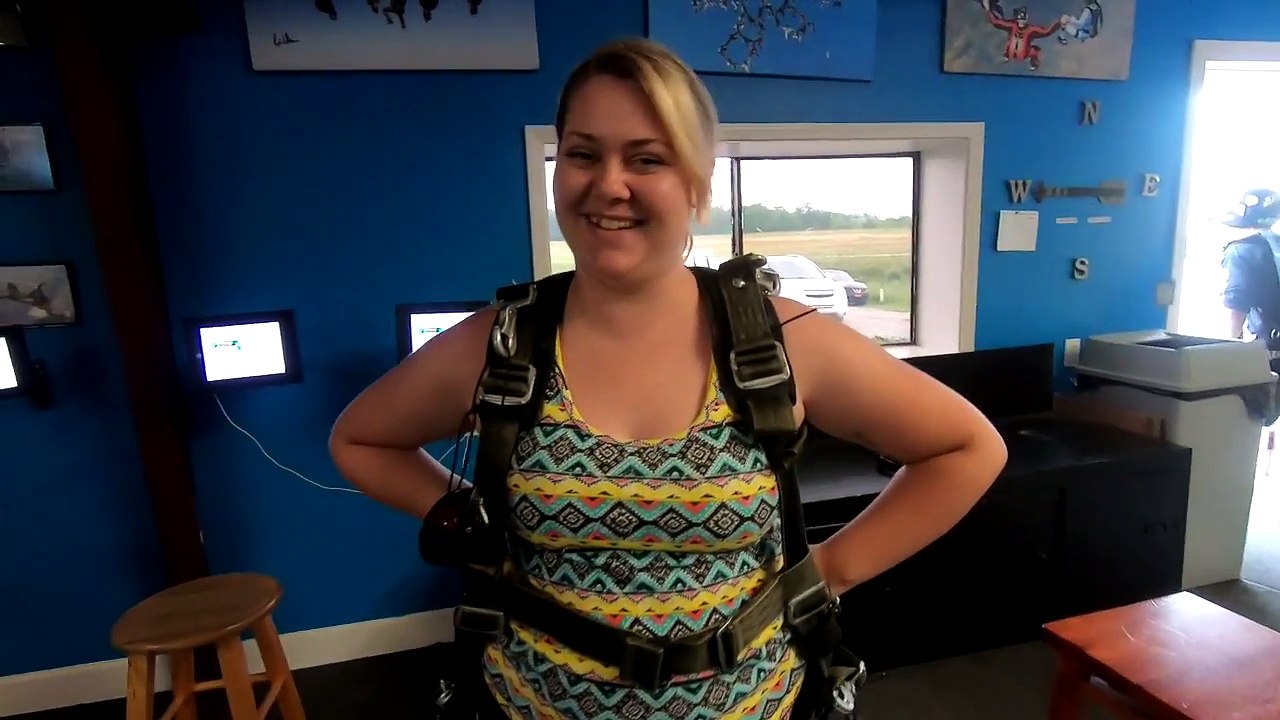 Tandem Skydiving! Candi from Zebulon, GA at Skydive Georgia