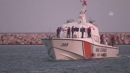 KKTC Açıklarında Batan Tekneden Kurtarılan 102 Göçmen Mersin'e Getirildi (1)