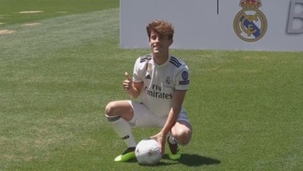 Odriozola firma con el Real Madrid hasta 2024