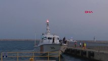 Mersin Göçmen Teknesi Battı, Kurtulanlar Taşucu Limanı'na Sevk Ediliyor -5 Hd     