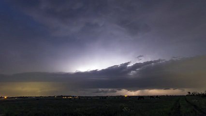 Stunning lightning storm time lapse in HD