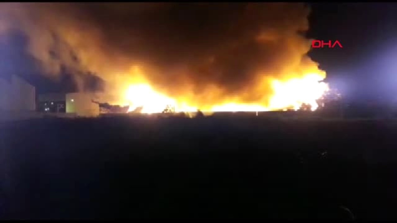 Osmaniye Geri Dönüşüm Fabrikasında Yangın