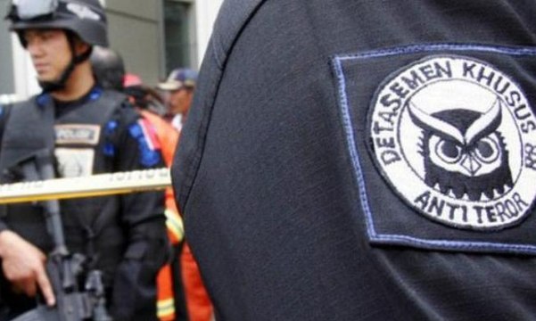 Densus 88 Tangkap Terduga Teroris di Sragen