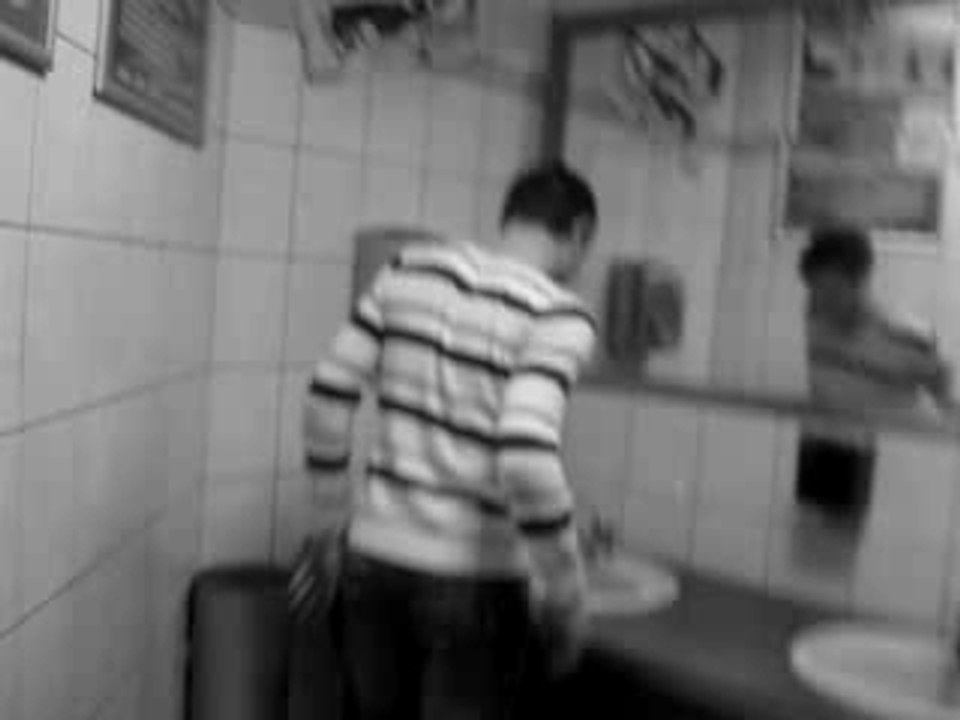 dans les chiotte du fun lollipop