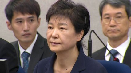 내일 '朴 특활비' 선고 생중계..."뇌물 유죄 단정 어려워" / YTN