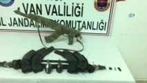 Erciş'te Yapılan Operasyonda Pkk\kck Terör Örgütüne Ait Silah ve Mühimmat Ele Geçirildi