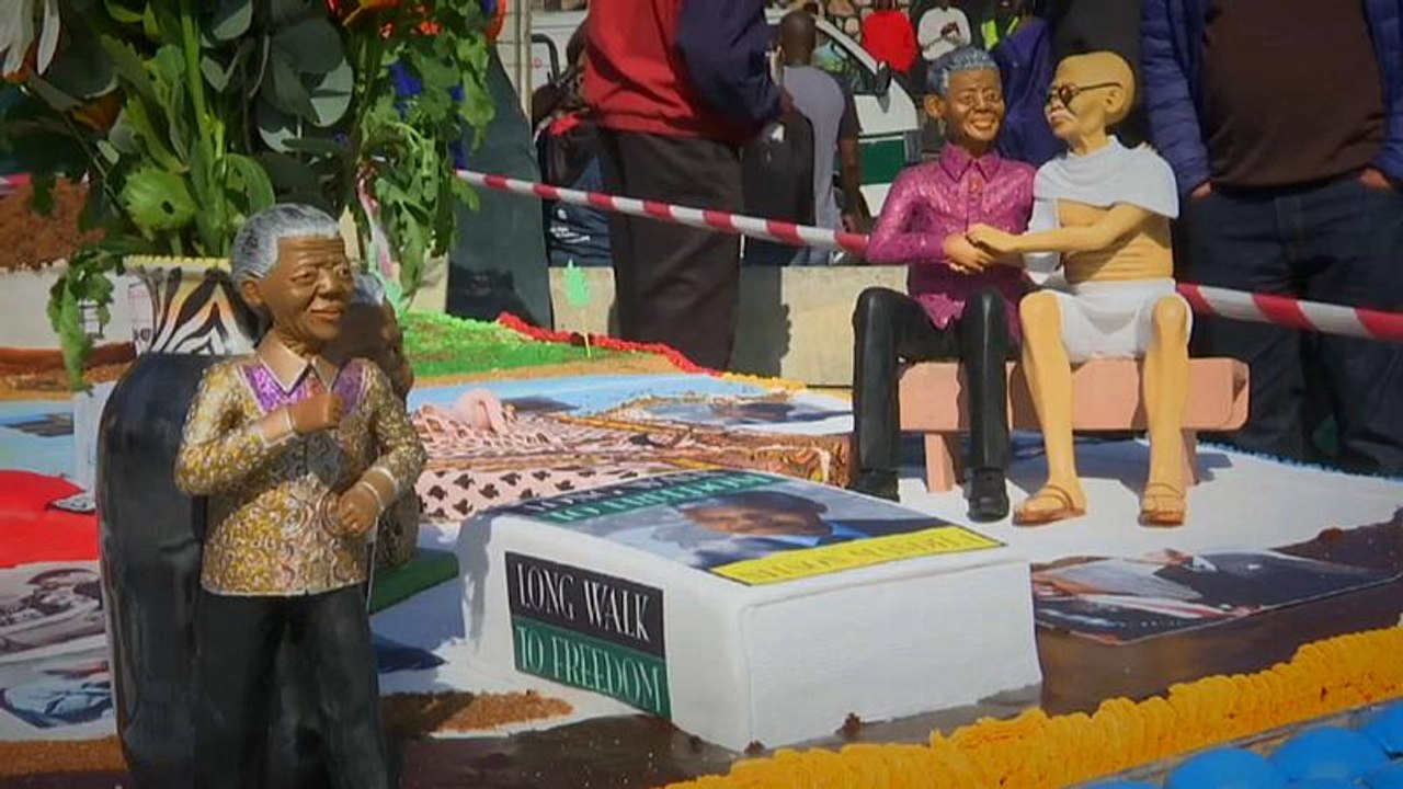 شاهد: 40 مدينة حول العالم تحيي مئوية ذكرى ميلاد نيلسون مانديلا