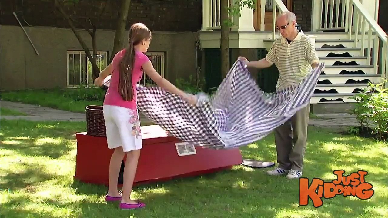 Super Creepy Picnic Ghost