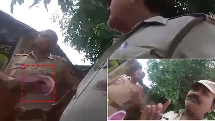 शराब का ट्रक छोड़ने की एवज में रिश्वत ले रहे पुलिसवाले का वीडियो वायरल