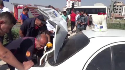 Niğde'de 2 Otomobil Çarpıştı: 1 Ölü, 3 Yaralı