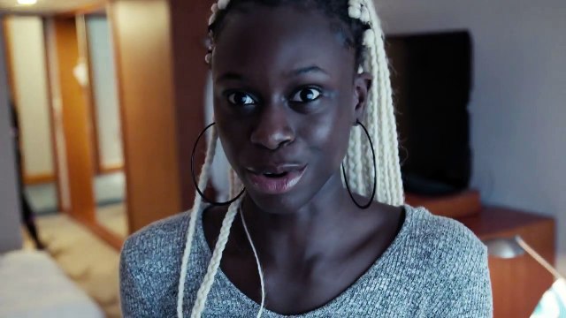 Les larmes de Mame Diarra Sen P'tit Gallé bloquée en Corée après avoir perdu son passeport