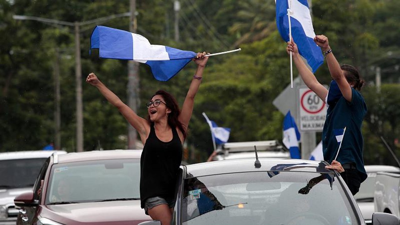 Οι φυλακισμένοι και τα βασανιστήρια στις φυλακές