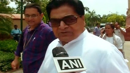 Ram Gopal Yadav ने Reporter के सवाल पूछने पर किया अपशब्द का प्रयोग | वनइंडिया हिंदी