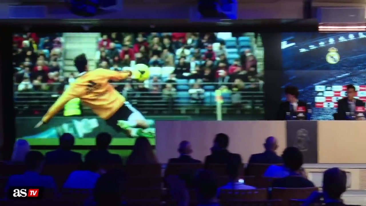 El lapsus del Madrid con Odriozola - atentos a la cara de Arbeloa