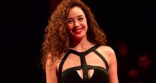 Ünlü Manken Azra Akın'ın Bikinili Paylaşımı Sosyal Medyayı Salladı