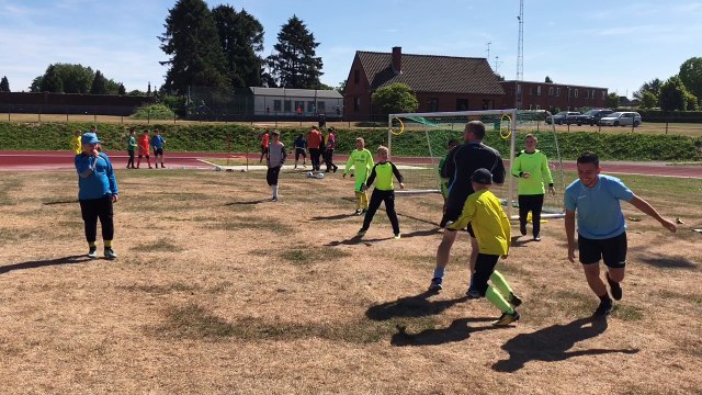 Entraînements des stagiaires au stage DM de football de Soignies, au Collège Saint-Vincent, juillet 2018