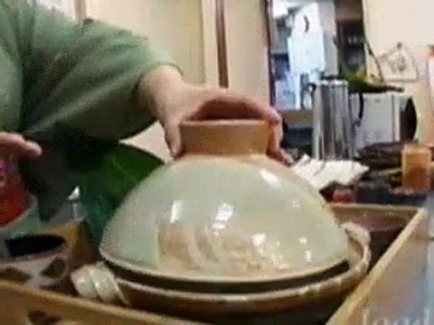 Anthony Bourdain A Cooks Tour - S01E02 - Dining With Geishas