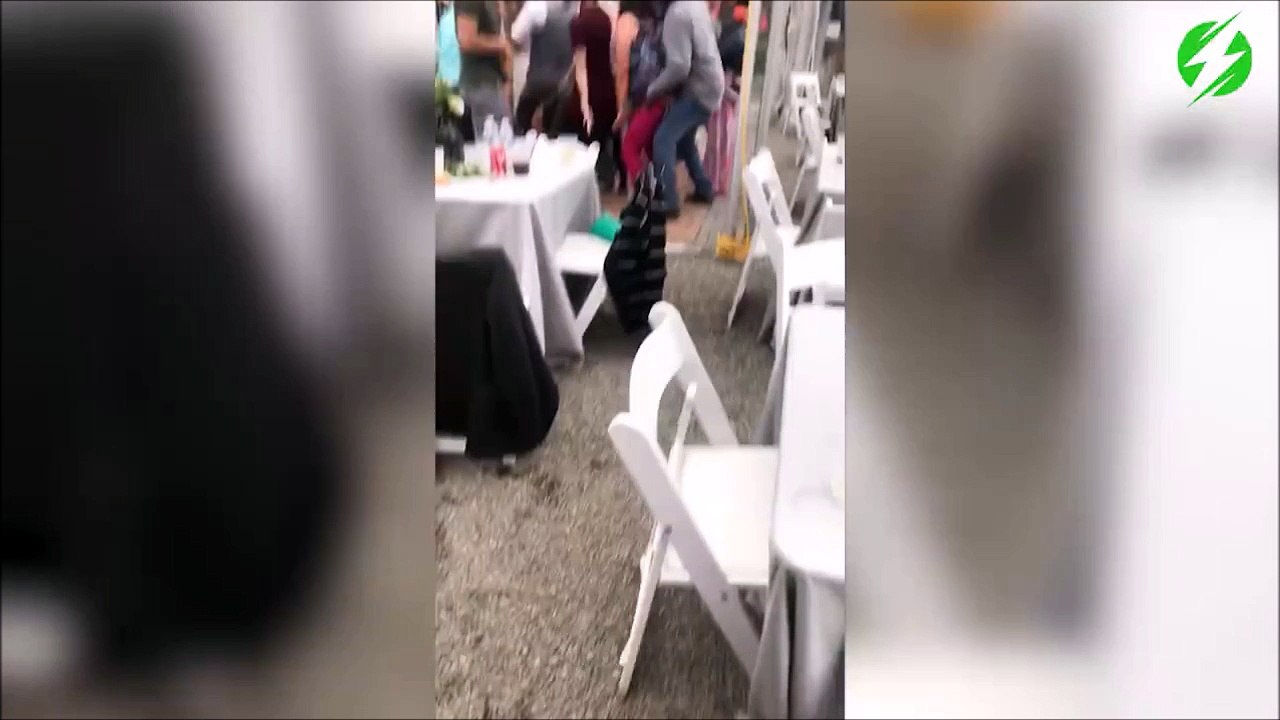 Quand tes parents te mettent la honte de ta vie à un mariage