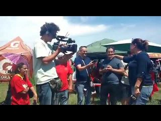 Equipe da Band é chamada de golpista em acampamento do MST em Porto Alegre