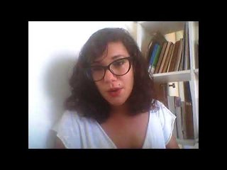 Nathali Macedo sobre a mãe PM: "uma arma não transforma ninguém em herói"