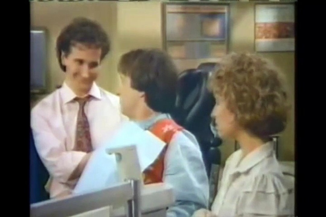 Perfect Strangers - S5 E4 Tooth or Consequences