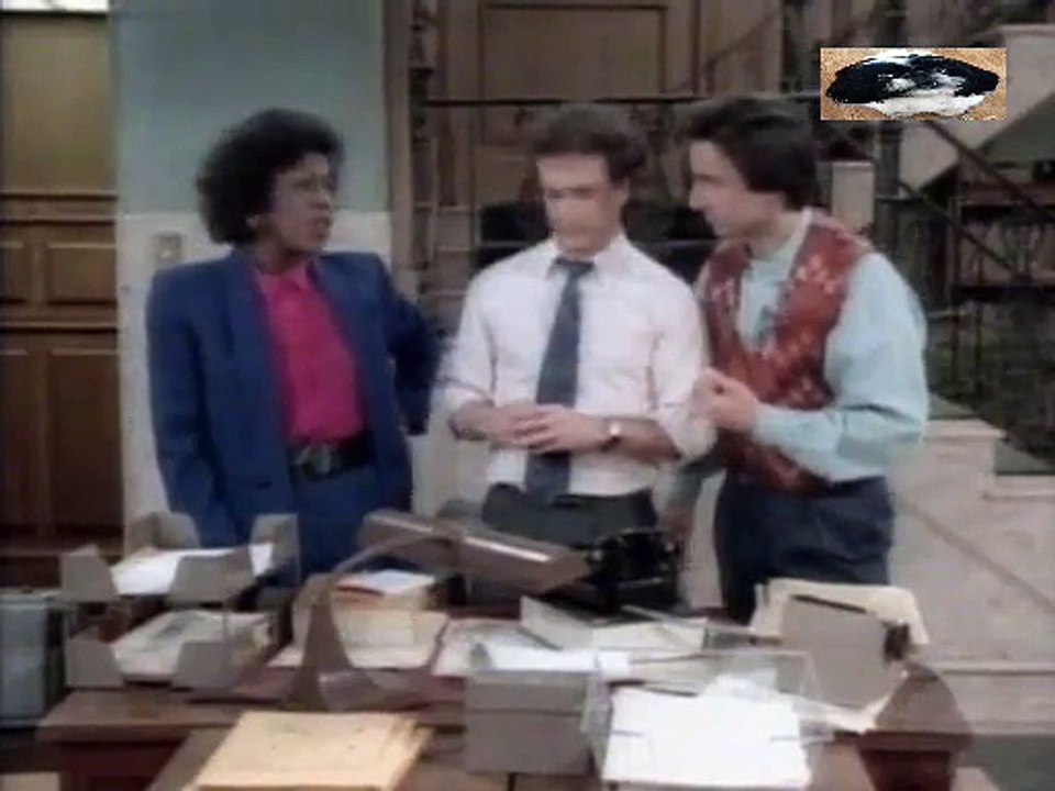 Perfect Strangers - S4 E12 Crimebusters