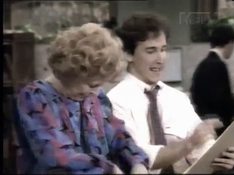 Perfect Strangers - S3 E03 Sexual Harrassment In Chicago