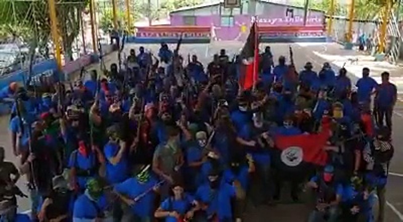 #AquíNicaraguaLibre¡Se queda, se queda, Mi Comandante se queda! ❤️✌