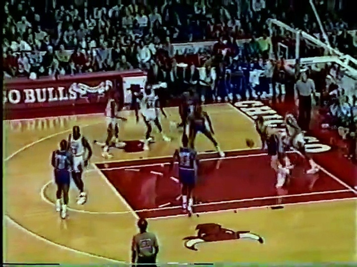 Michael Jordan - vs. Pistons 1990, 37 pts - video dailymotion