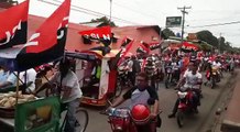 Inmensa caravana en León recorre principales avenidas con cientos de familias conmemorando un triunfo más del pueblo nicaragüense