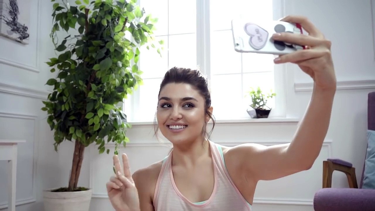 Pyaar Lafzon Mein Kahan - Hayat - Hande Erçel ile L’Oréal Paris Saf Kil Maskesi - Pilates