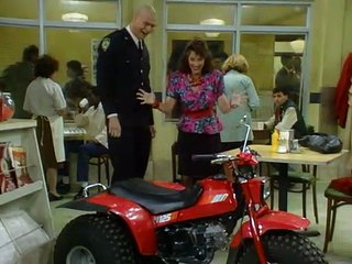 Night Court - S03 E11 Walk Away, Renee