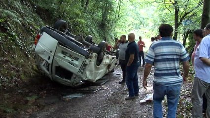 Panelvan aracın uçuruma yuvarlanma anı kamerada