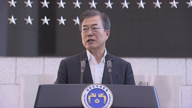 문재인 대통령 국정원 다시는 정치로 오염 안 시켜...확실하게 중립 보장 / YTN