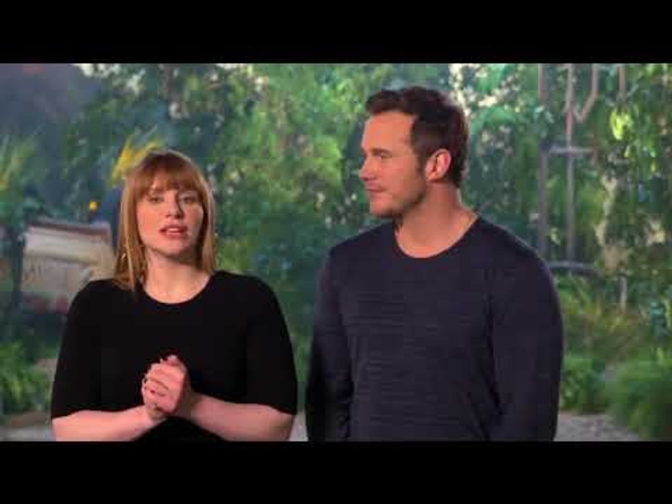 JURASSIC WORLD 2: Mosasaurus Attacks Surfers (FIRST LOOK - Trailer #2) 2018 MovieClips Trailers