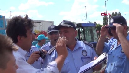 Afyonkarahisar Zabıtanın Operasyonunu Sosyal Medyadan Canlı Yayın Yaparak Protesto Etti Hd