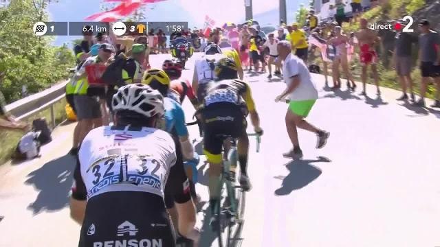 Tour de France : Froome se fait frapper par un spectateur dans la montée de l'Alpe d'Huez
