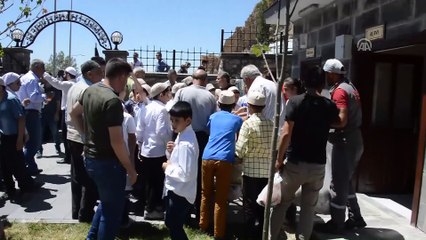 Ahmed-i Hani Türbesi'nde 'çorba' ikramı geleneği - AĞRI